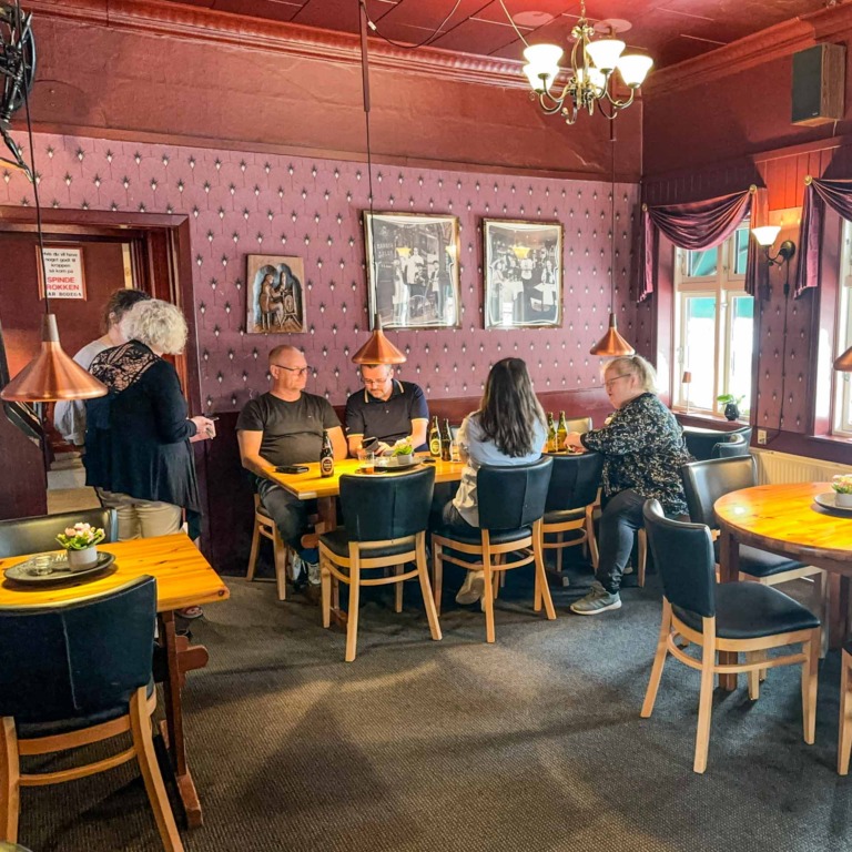 Spinderokken er et klassisk v&aelig;rtshus p&aring; Allegade i Horsens.