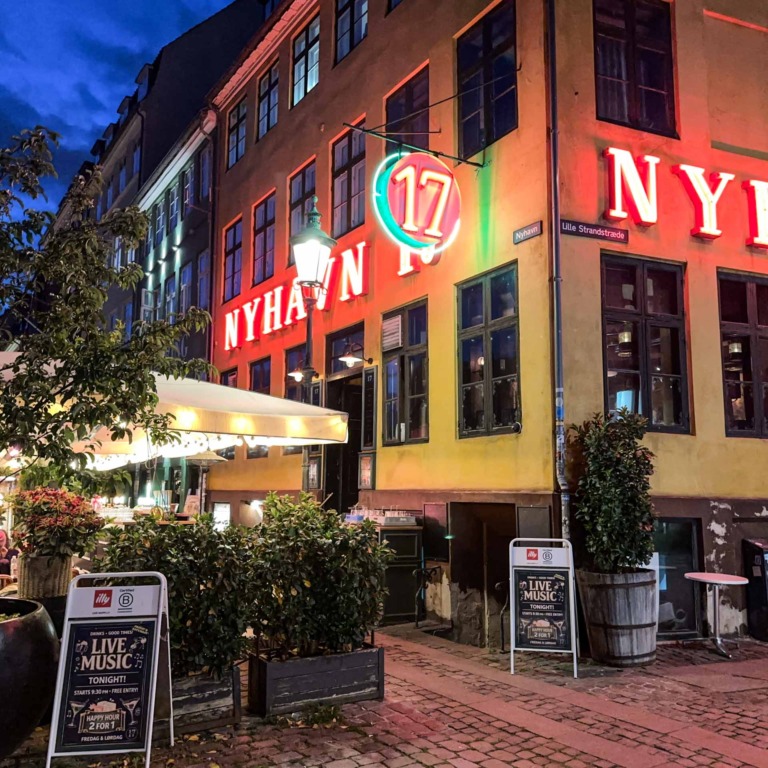 Nyhavn 17 ligger p&aring; Nyhavn i K&oslash;benhavn.