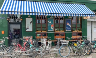 Vestergade 17 er en bar i København