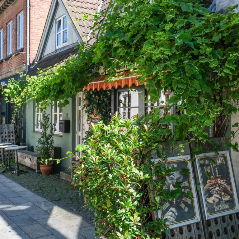 Vores Lille Vinbar ligger i Horsens.