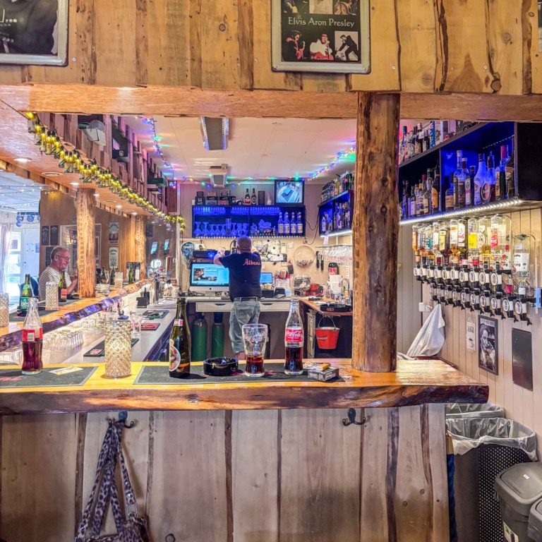 Willy&acute;s Bar R&oslash;dekro-10