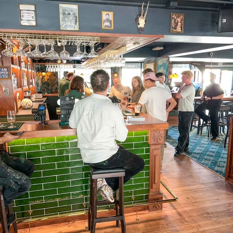 Roxy Malt Horsens er en irsk bar i Graven