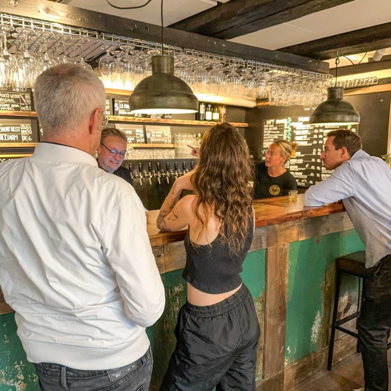 Bar' Godt har en del special&oslash;l i Kejsergade i K&oslash;benhavn.